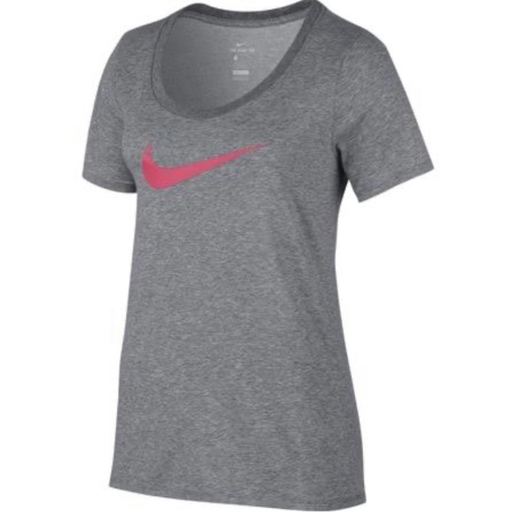Nike Dry Fit Scoop Neck Training Tshirt Size M - Picture 1 of 3